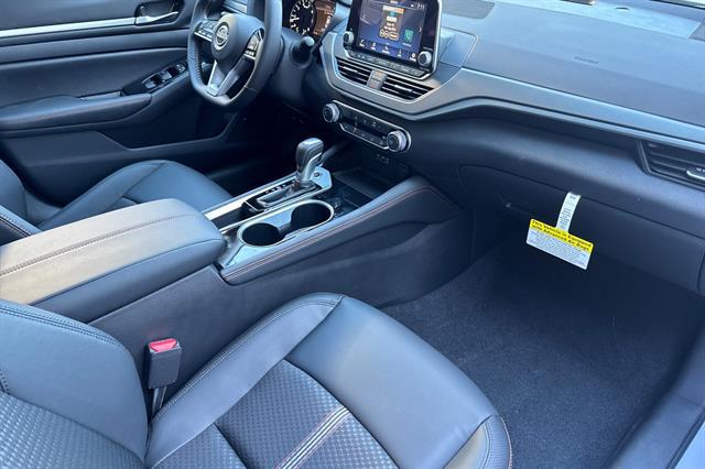 2025 Nissan Altima SR FWD