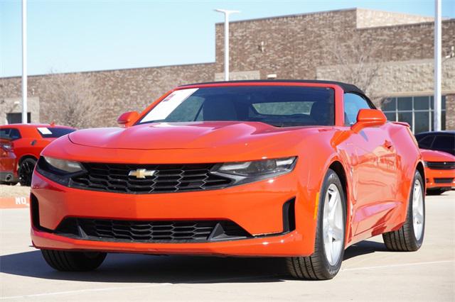 2020 Chevrolet Camaro RWD Convertible 1LT