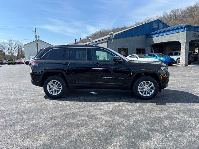 2025 Jeep Grand Cherokee GRAND CHEROKEE LAREDO X 4X4 2025 Jeep Grand Cherokee GRAND CHEROKEE LAREDO X 4X4