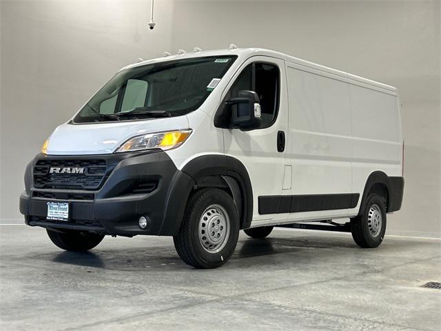 2025 RAM Ram ProMaster RAM PROMASTER 2500 TRADESMAN CARGO VAN LOW ROOF 136 WB