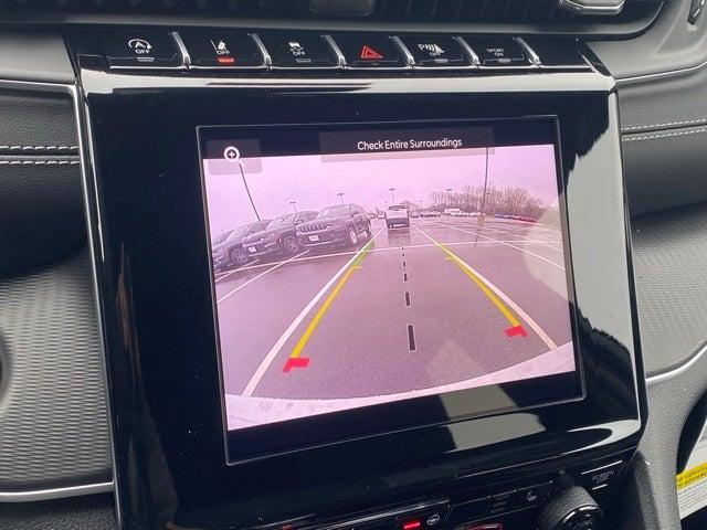 2025 Jeep Grand Cherokee GRAND CHEROKEE LAREDO X 4X4