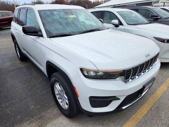 2025 Jeep Grand Cherokee GRAND CHEROKEE LAREDO 4X4