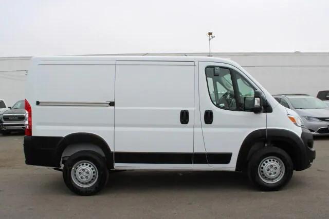 2025 RAM Ram ProMaster RAM PROMASTER 1500 TRADESMAN CARGO VAN LOW ROOF 118 WB
