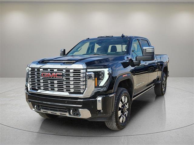 2024 GMC Sierra 2500HD 4WD Crew Cab Standard Bed Denali