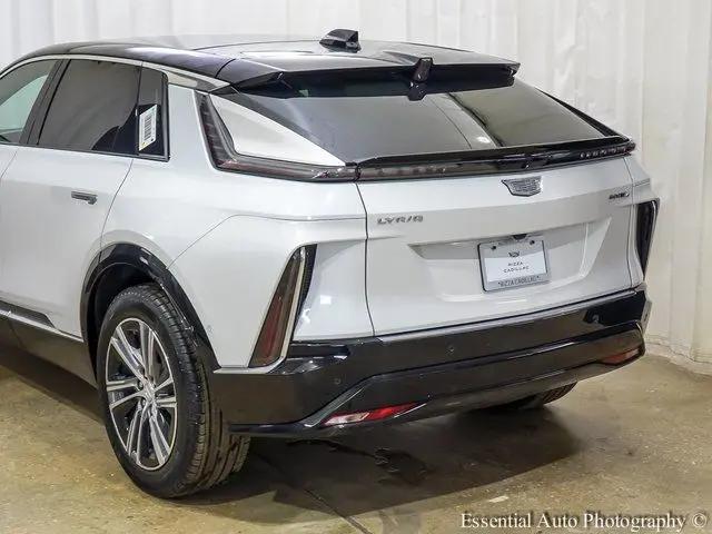 2025 Cadillac iQ Luxury 2 RWD