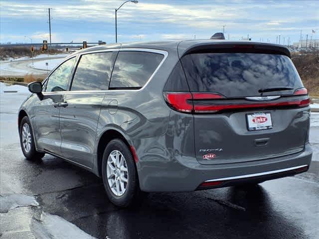 2025 Chrysler Pacifica PACIFICA SELECT