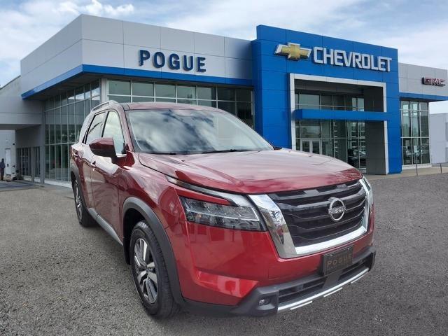 2023 Nissan Pathfinder SL 4WD