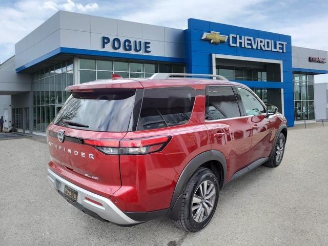 2023 Nissan Pathfinder SL 4WD