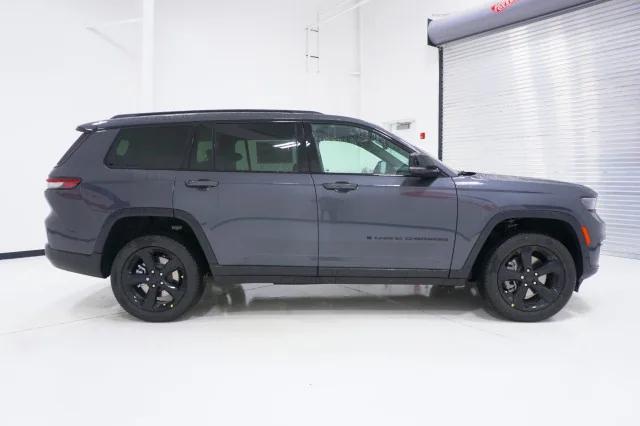 2025 Jeep Grand Cherokee GRAND CHEROKEE L LIMITED 4X2