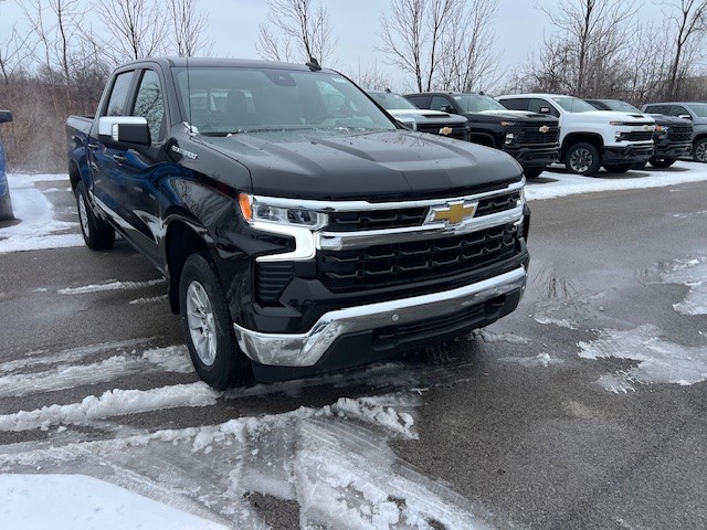 2025 Chevrolet Silverado 1500 4WD Crew Cab Standard Bed LT