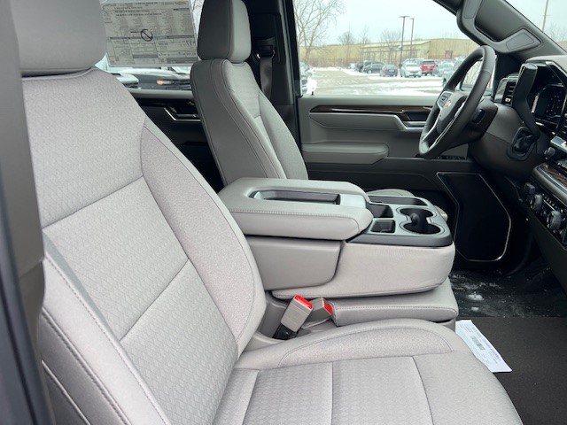 2025 Chevrolet Silverado 1500 4WD Crew Cab Standard Bed LT