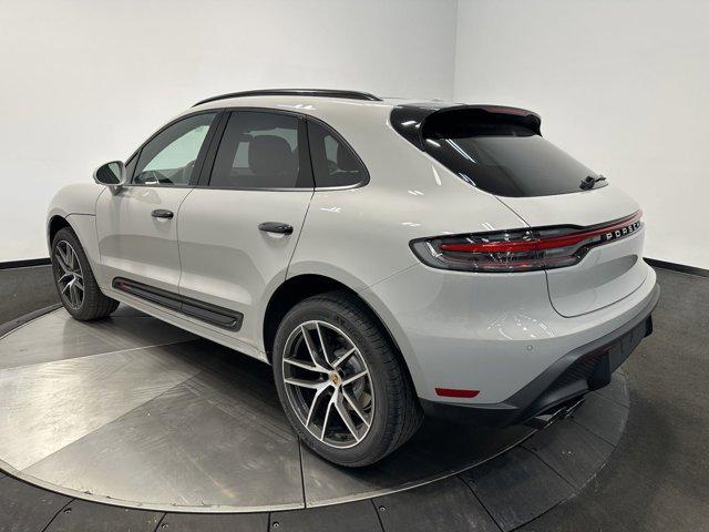 2025 Porsche Macan Macan