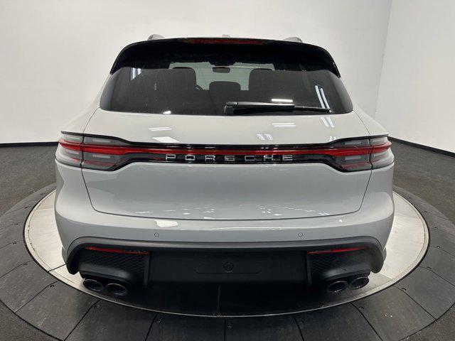 2025 Porsche Macan Macan