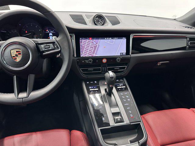 2025 Porsche Macan Macan