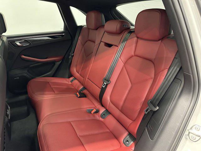 2025 Porsche Macan Macan