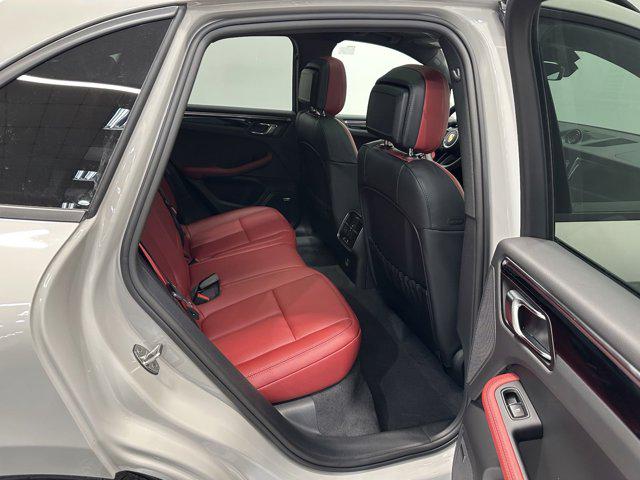 2025 Porsche Macan Macan