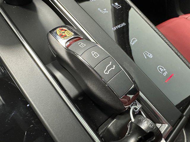 2025 Porsche Macan Macan