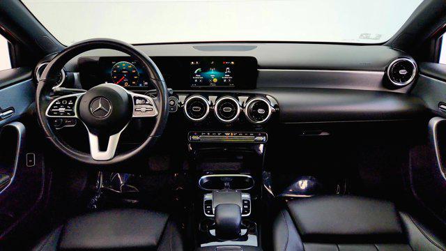 2019 Mercedes-Benz A 220 A 220