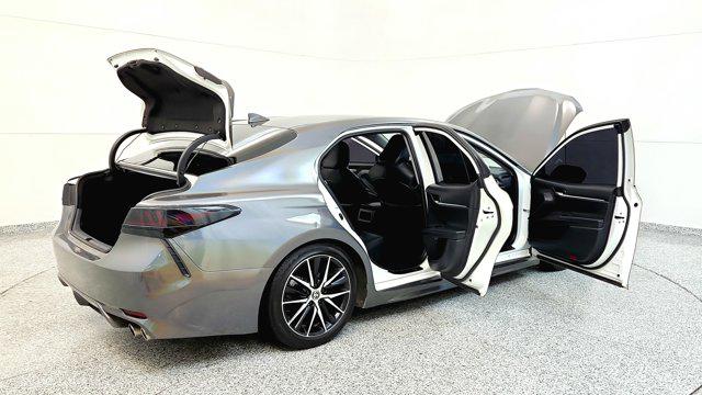 2021 Toyota Camry SE Nightshade Edition