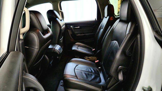 2017 Chevrolet Traverse 2LT