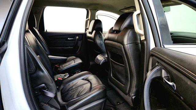 2017 Chevrolet Traverse 2LT