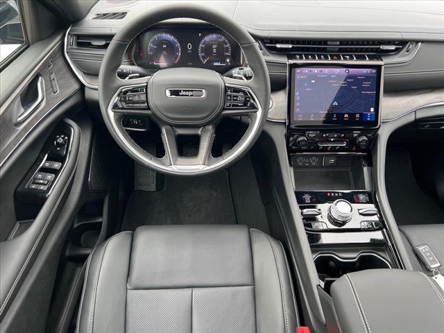 2025 Jeep Grand Cherokee GRAND CHEROKEE OVERLAND 4X4