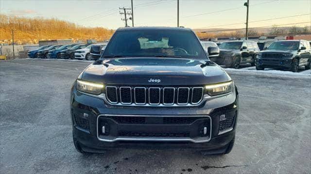 2025 Jeep Grand Cherokee GRAND CHEROKEE OVERLAND 4X4