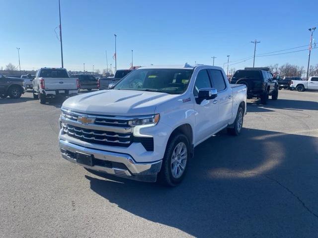 2022 Chevrolet Silverado 1500 4WD Crew Cab Short Bed LTZ