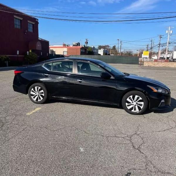 2021 Nissan Altima S FWD