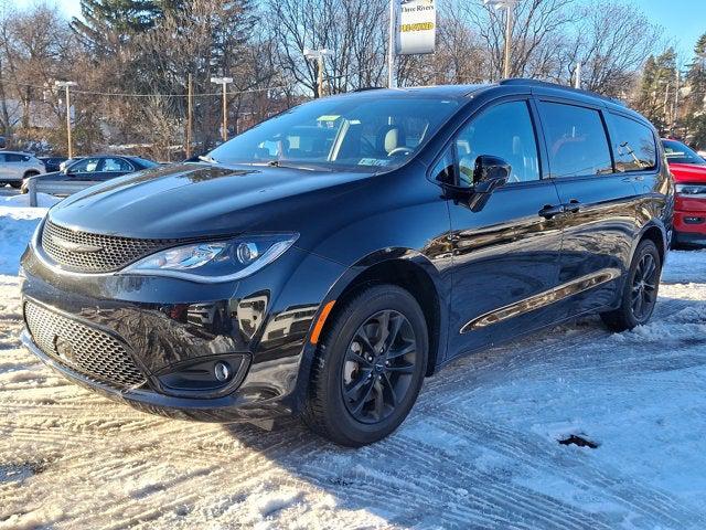 2020 Chrysler Pacifica AWD Launch Edition