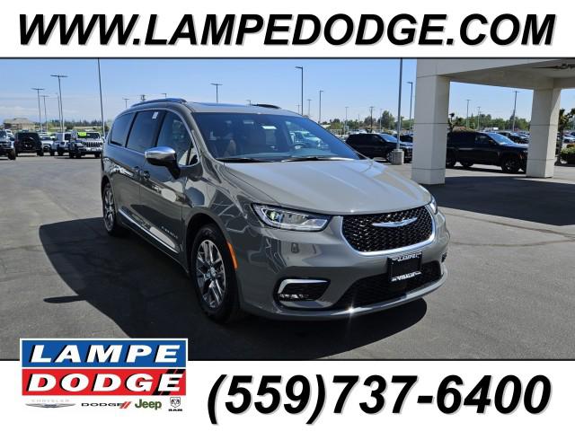 2025 Chrysler Pacifica Hybrid PACIFICA PLUG-IN HYBRID PINNACLE