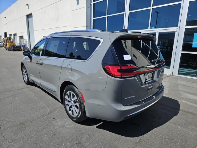 2025 Chrysler Pacifica Hybrid PACIFICA PLUG-IN HYBRID PINNACLE