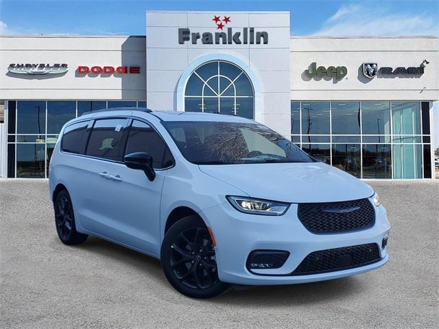 2025 Chrysler Pacifica PACIFICA LIMITED