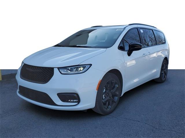 2025 Chrysler Pacifica PACIFICA LIMITED