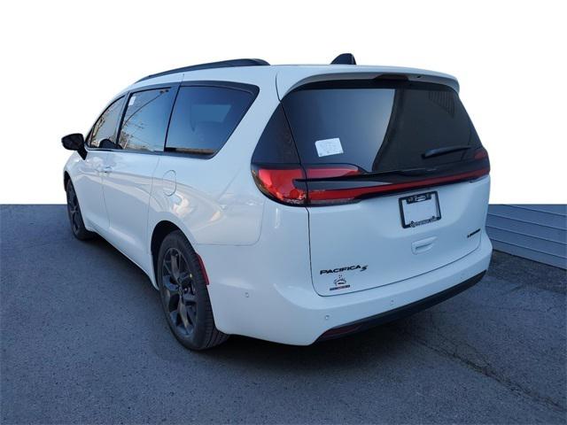 2025 Chrysler Pacifica PACIFICA LIMITED