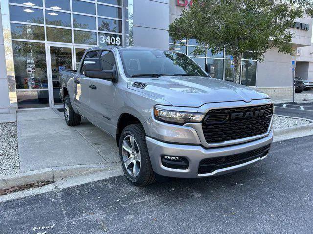 2025 RAM Ram 1500 RAM 1500 TRADESMAN CREW CAB 4X4 57 BOX
