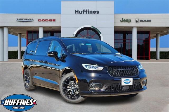 2025 Chrysler Pacifica PACIFICA LIMITED