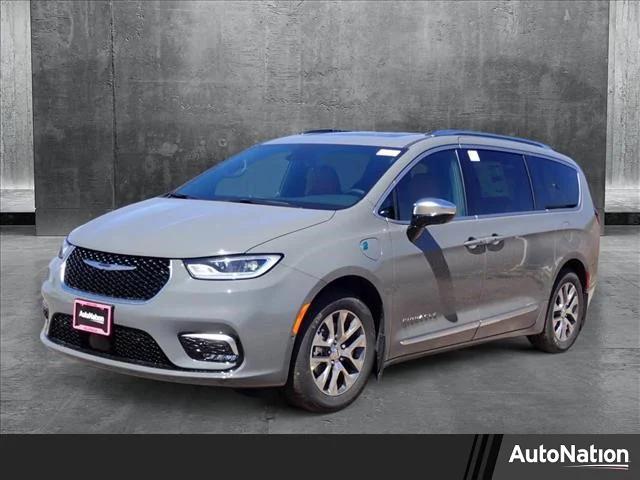 2025 Chrysler Pacifica Hybrid PACIFICA PLUG-IN HYBRID PINNACLE