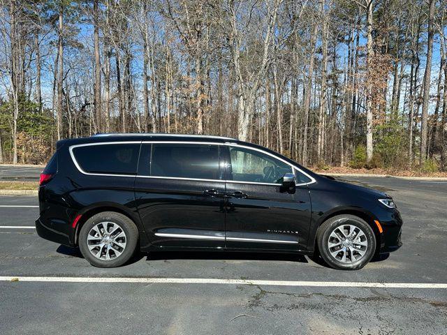 2025 Chrysler Pacifica Hybrid PACIFICA PLUG-IN HYBRID PINNACLE