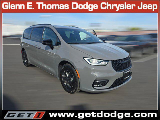 2025 Chrysler Pacifica Hybrid PACIFICA PLUG-IN HYBRID S APPEARANCE