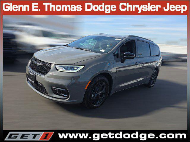 2025 Chrysler Pacifica Hybrid PACIFICA PLUG-IN HYBRID S APPEARANCE