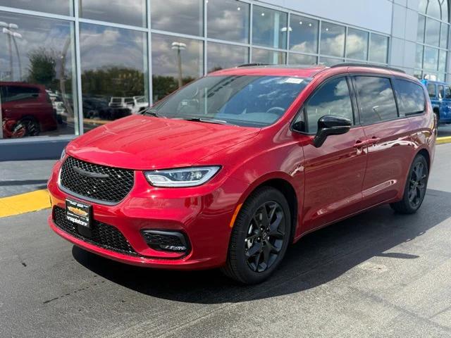 2025 Chrysler Pacifica PACIFICA LIMITED