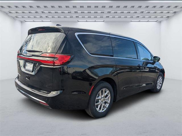 2025 Chrysler Pacifica PACIFICA SELECT