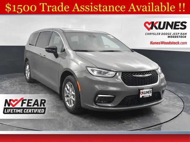 2025 Chrysler Pacifica PACIFICA SELECT