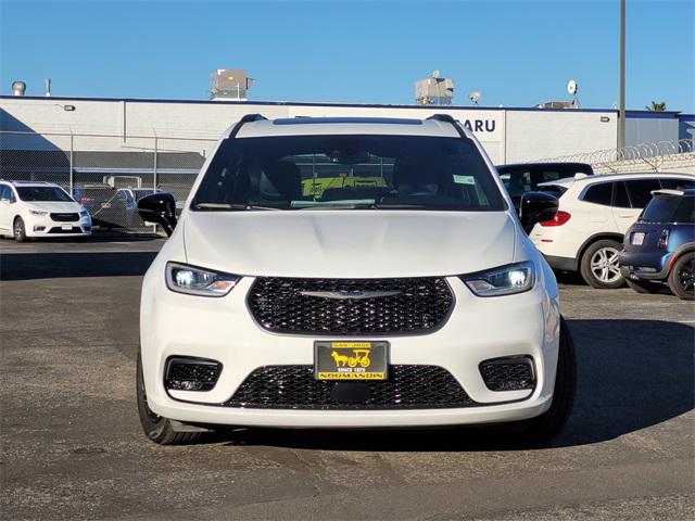 2025 Chrysler Pacifica Hybrid PACIFICA PLUG-IN HYBRID S APPEARANCE