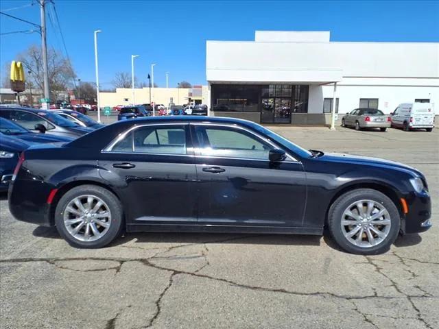 2022 Chrysler 300 Touring AWD