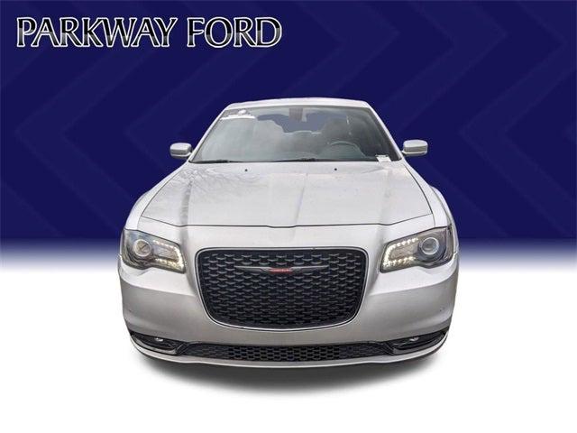 2022 Chrysler 300 S
