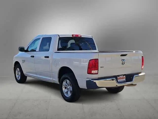 2022 Ram 1500 Classic SLT Crew Cab 4x2 5'7" Box