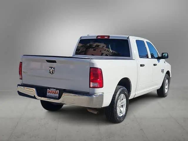 2022 Ram 1500 Classic SLT Crew Cab 4x2 5'7" Box