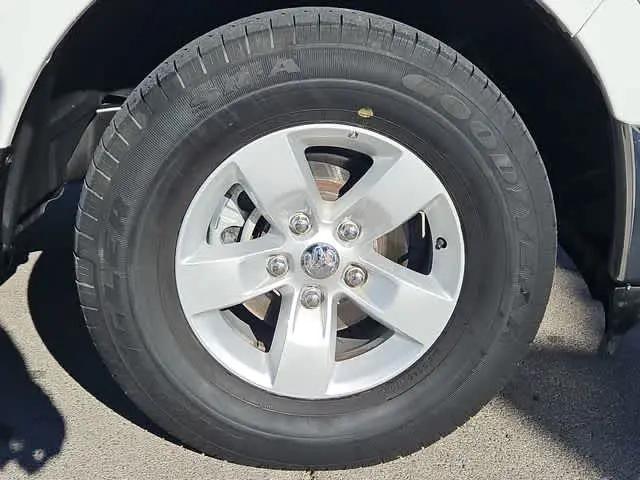 2022 Ram 1500 Classic SLT Crew Cab 4x2 5'7" Box
